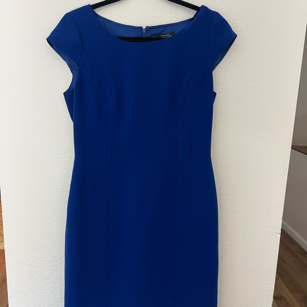 Tahari Blue Cap Sleeve Dress size 6